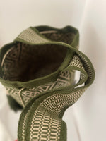 Load image into Gallery viewer, Are Wayuu Mochila - Olive/Gold