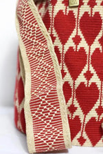 Load image into Gallery viewer, Open your heart Mochila