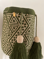 Load image into Gallery viewer, Are Wayuu Mochila - Olive/Gold
