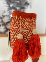 Load image into Gallery viewer, Are Wayuu Mochila - Orange/Gold

