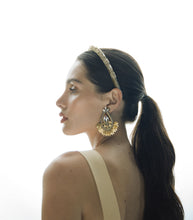 Load image into Gallery viewer, Earrings Indra Dorada
