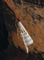 Load image into Gallery viewer, Caribeña Wayuu Silver Mochila