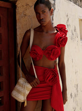 Load image into Gallery viewer, Caribeña Wayuu Gold Mochila
