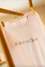 Load image into Gallery viewer, Divino tu Flow Embroidered t-shirt