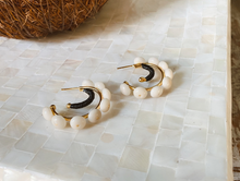 Load image into Gallery viewer, Ariel mini hoops
