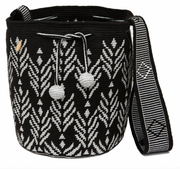 Los Olivos M Black Mochila